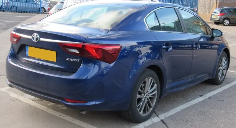 Toyota Avensis - 2