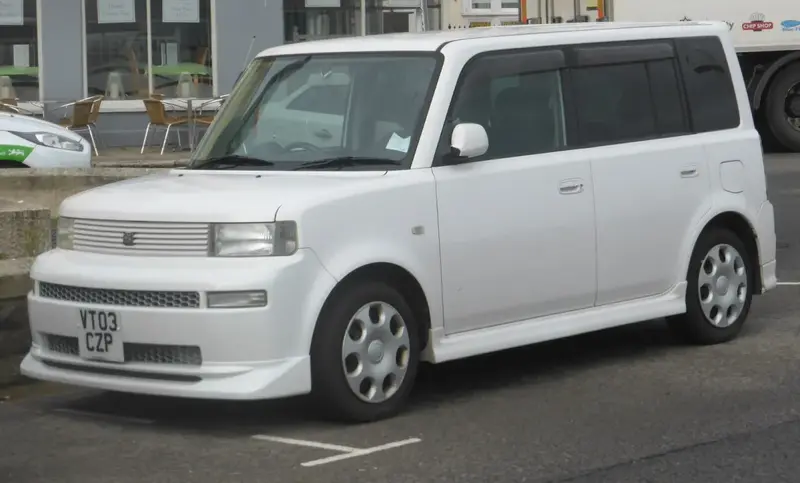 Toyota bB - 3