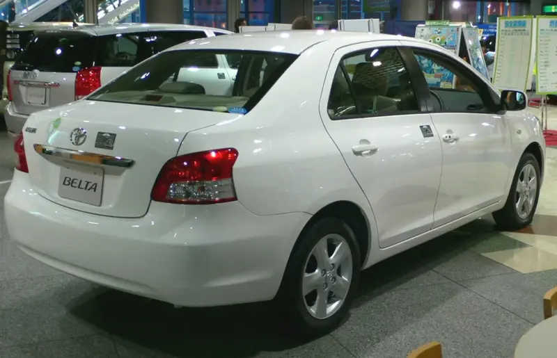 Toyota Belta - 2