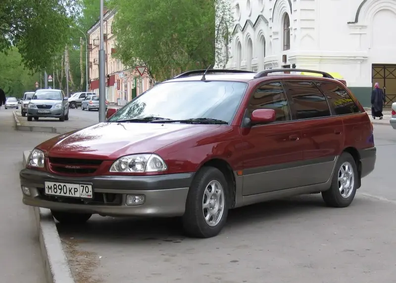 Toyota Caldina Caldina (T21)