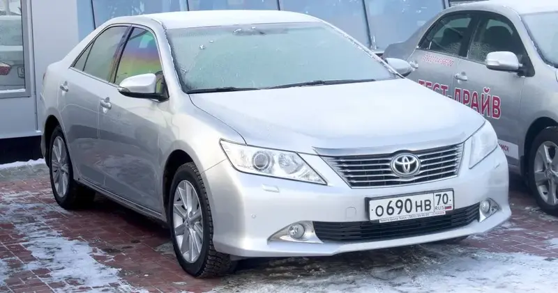 Toyota Camry - 3
