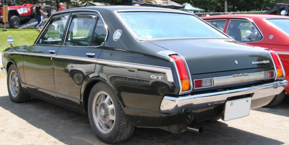 Toyota Carina Carina (TA1)