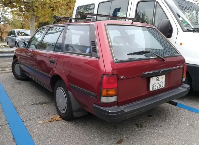 Toyota Carina - 2