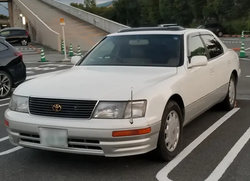 Toyota Celsior - 3