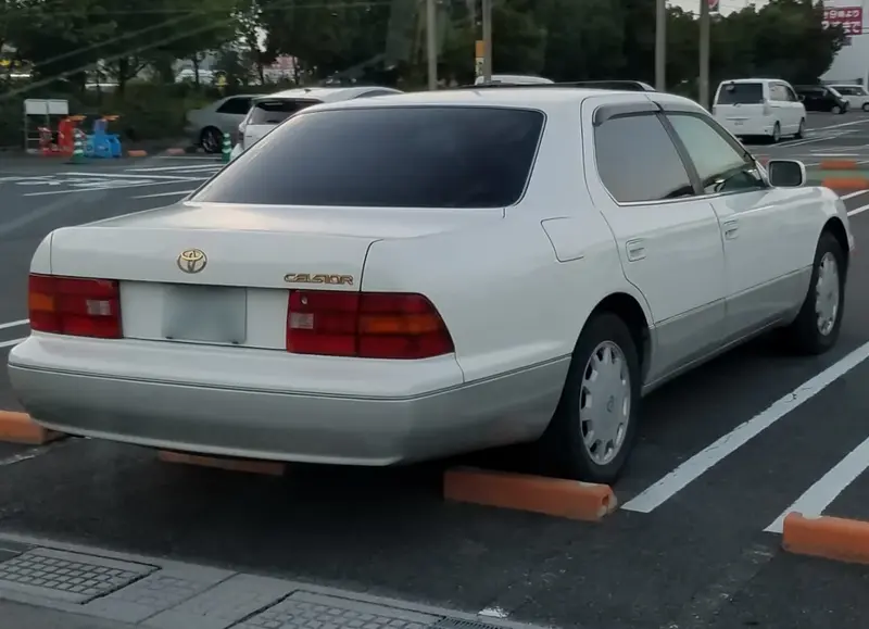 Toyota Celsior - 4