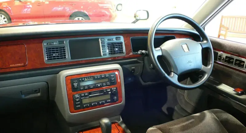 Toyota Century - 3