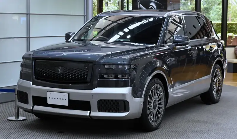 Toyota Century Century III SUV (GRG75)