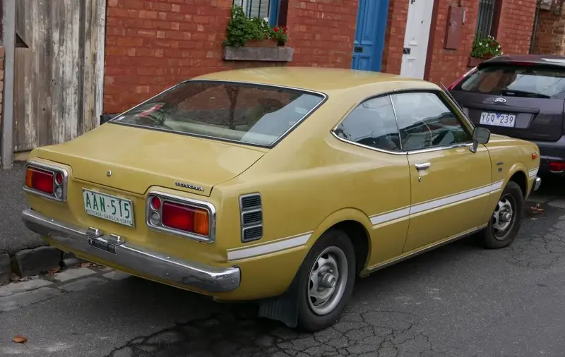 Toyota Corolla - 2