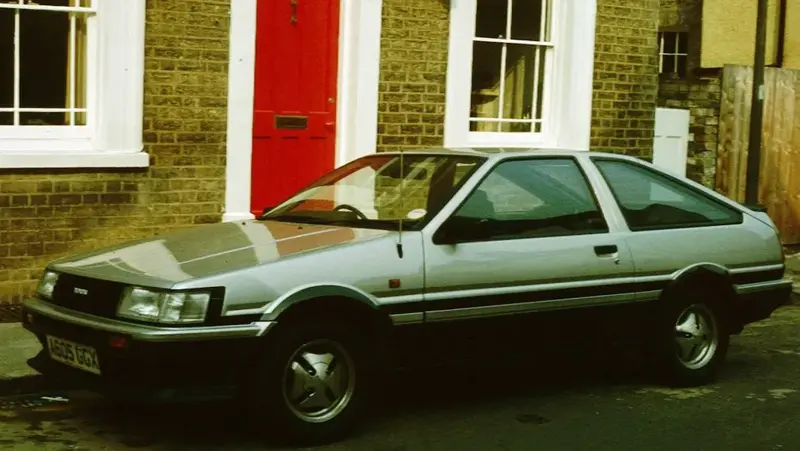 Toyota Corolla Corolla Coupe V (E80)