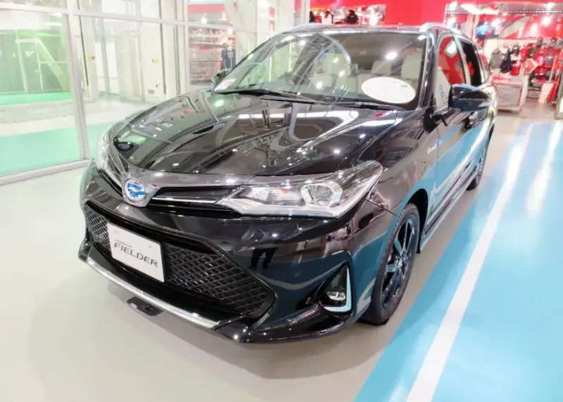Toyota Corolla Corolla Fielder XI (facelift 2017)