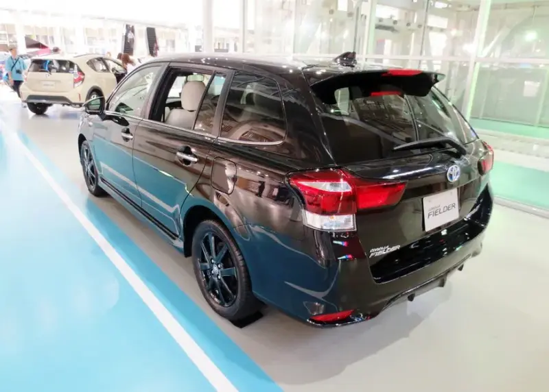 Toyota Corolla - 2