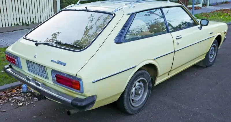 Toyota Corolla - 2
