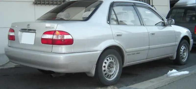 Toyota Corolla - 4