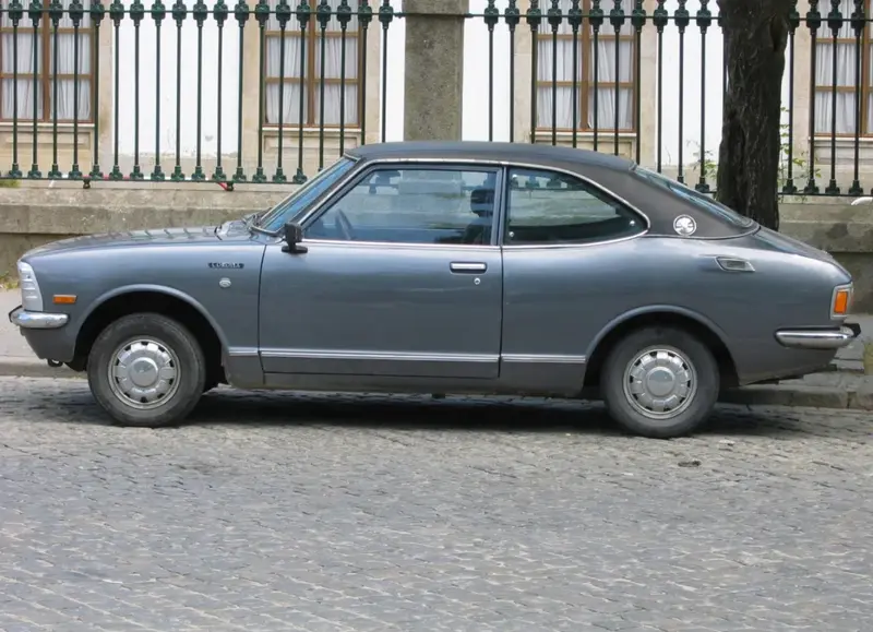 Toyota Corolla - 2