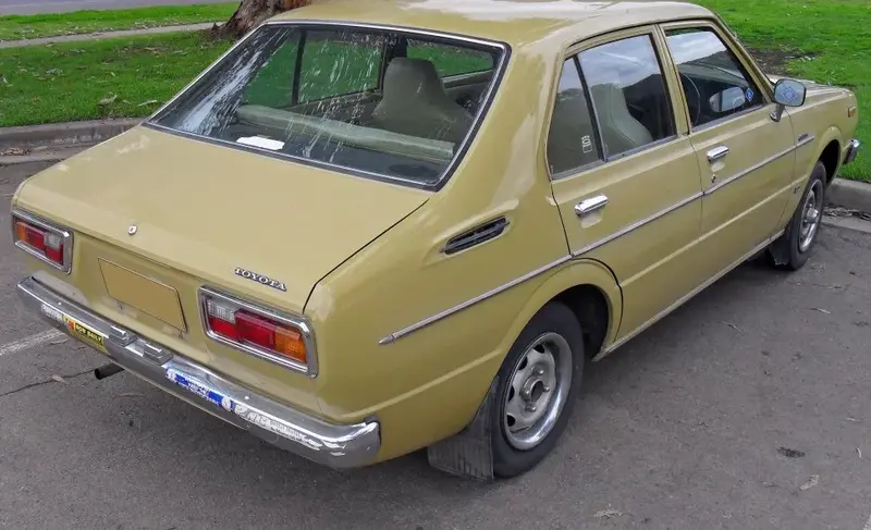 Toyota Corolla - 2