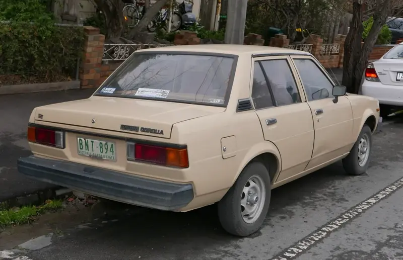 Toyota Corolla - 2
