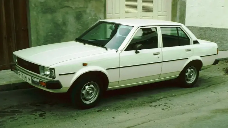 Toyota Corolla - 3