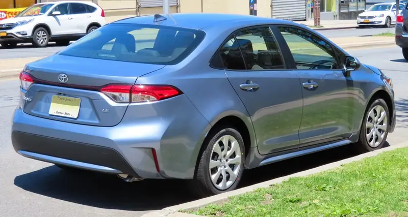 Toyota Corolla - 4
