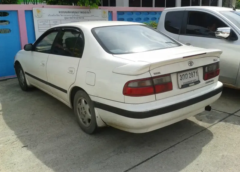 Toyota Corona - 3