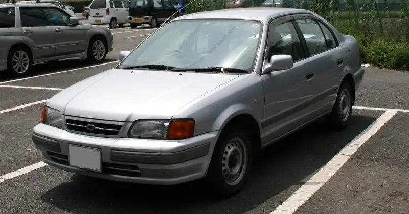Toyota Corsa - 2