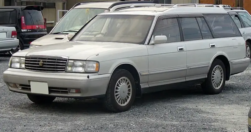 Toyota Crown Crown Wagon (GS130)