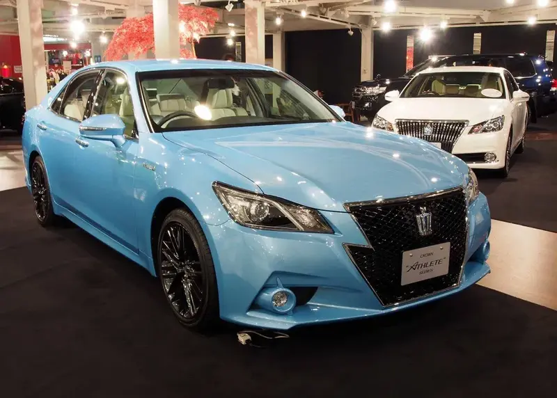 Toyota Crown - 3