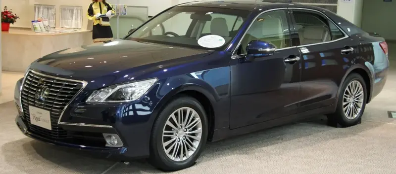 Toyota Crown Crown XIV Royal (S210, facelift 2016)