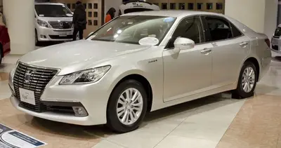 Toyota Crown Crown XIV Royal (S210)