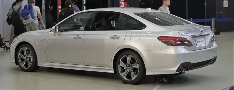Toyota Crown - 2