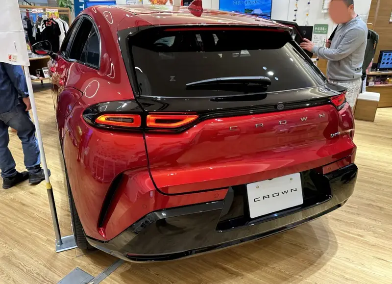 Toyota Crown - 6
