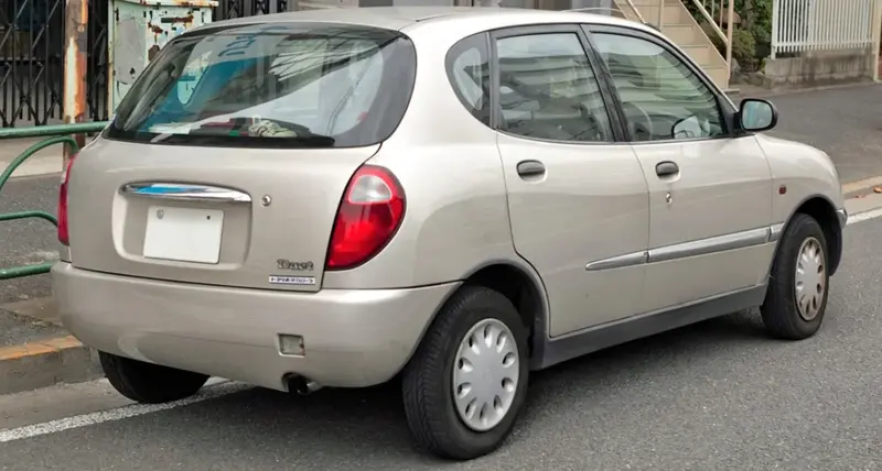 Toyota Duet - 4