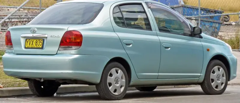 Toyota Echo - 2