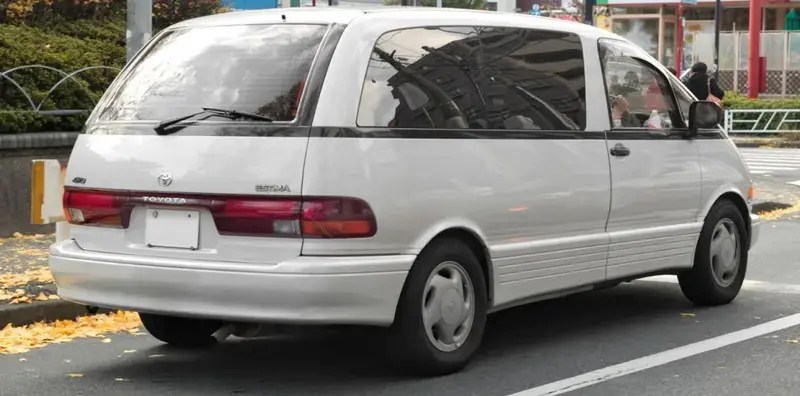 Toyota Estima - 2