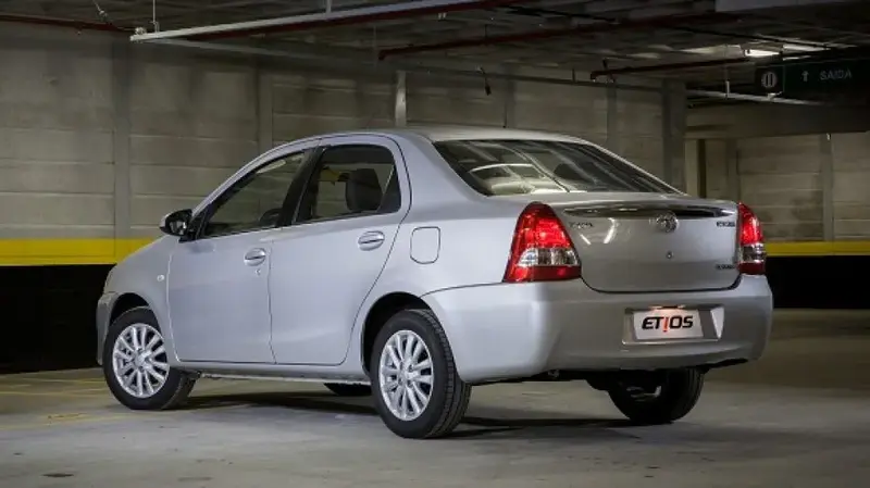 Toyota Etios Etios 1.4d (68 bg) - görsel 2