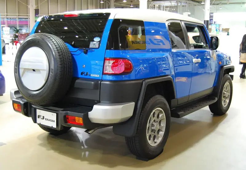 Toyota FJ Cruiser - 2