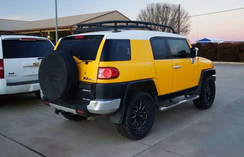 Toyota FJ Cruiser - 6