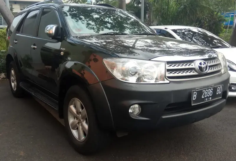Toyota Fortuner - 3