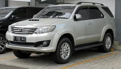 Toyota Fortuner Fortuner I (facelift 2011)