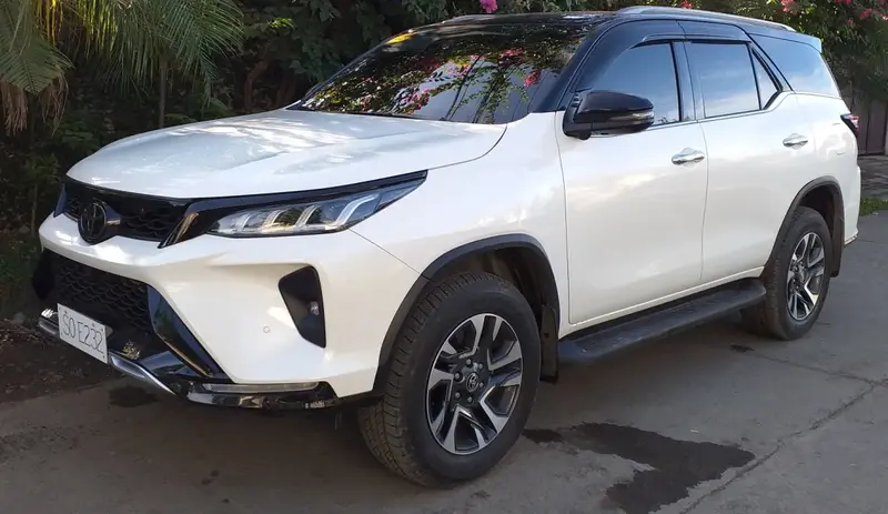 Toyota Fortuner - 3