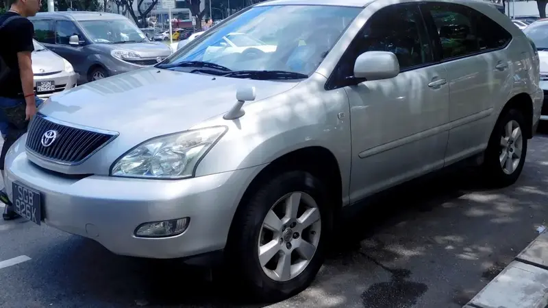 Toyota Harrier Harrier II (XU30)