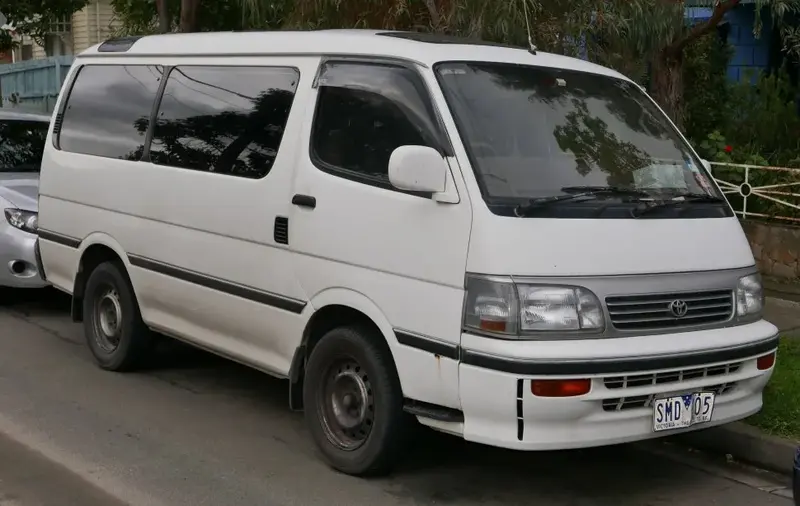 Toyota HiAce HiAce IV (H100)