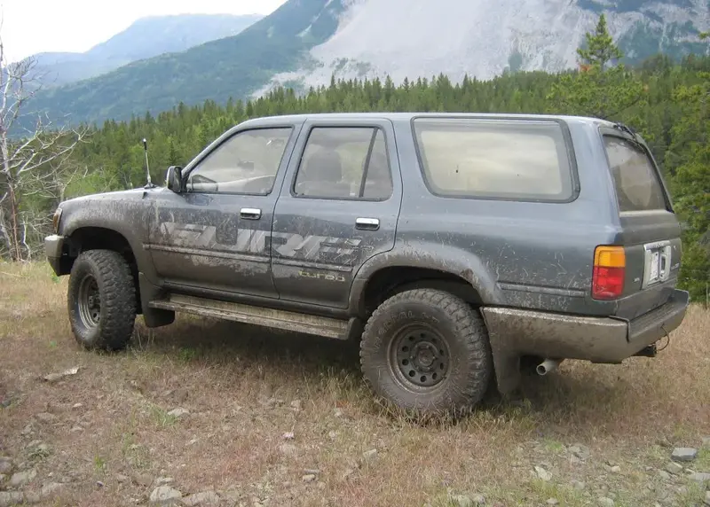 Toyota Hilux - 2
