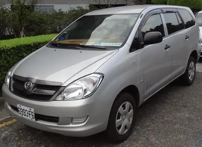 Toyota Innova Innova I