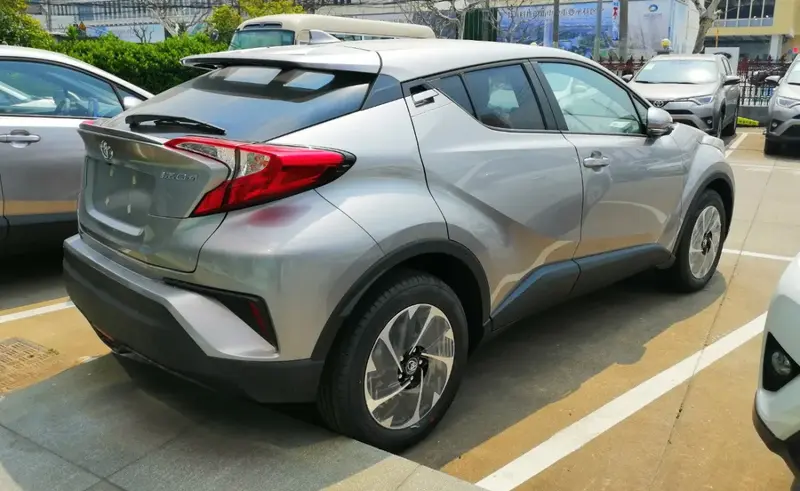 Toyota Izoa - 2