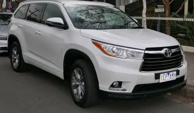 Toyota Kluger Kluger III