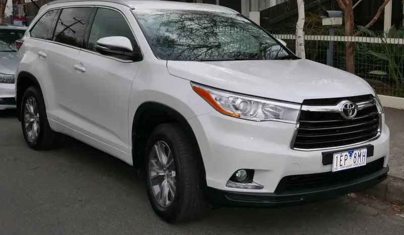 Toyota Kluger Kluger III