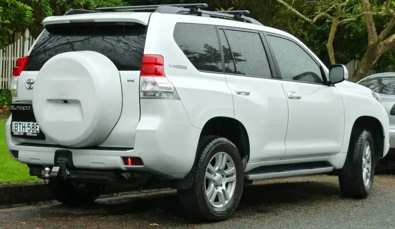 Toyota Land Cruiser Prado - 2