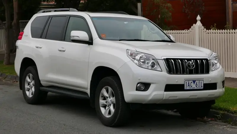 Toyota Land Cruiser Prado - 3