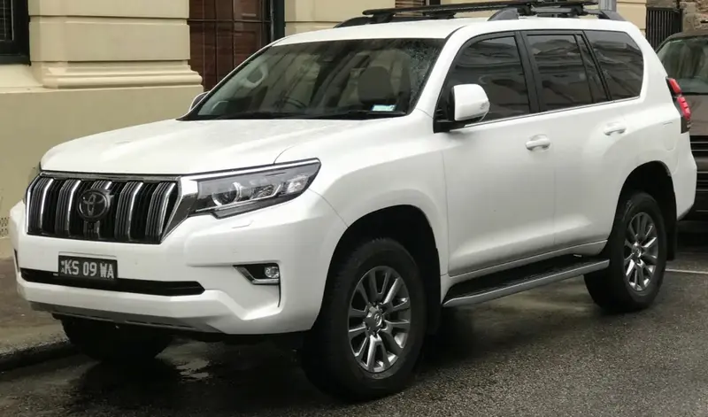 Toyota Land Cruiser Prado - 3