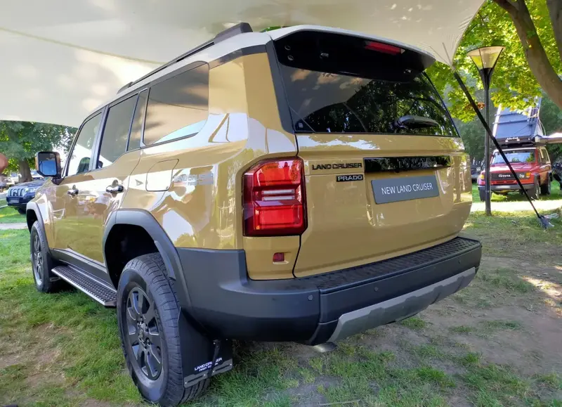 Toyota Land Cruiser Prado - 2